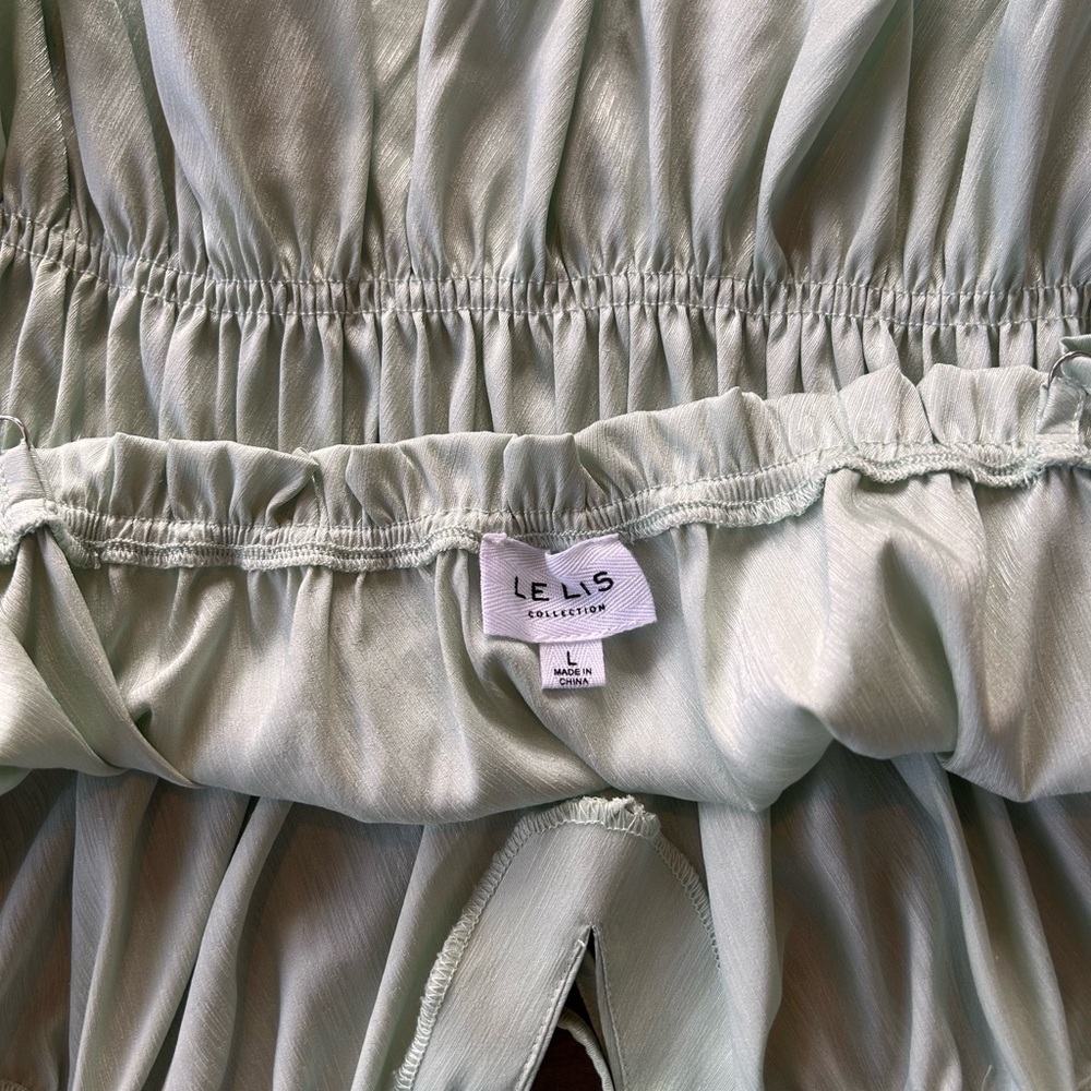 Le Lis Light Green Ruched Camisole - Picture 3 of 4